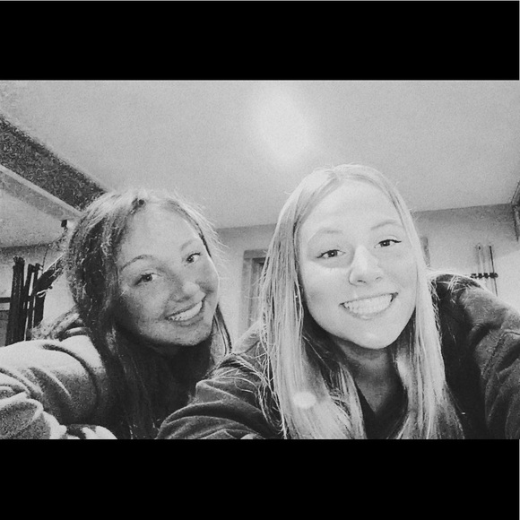 Meet your Posher, Cora - Picture 1 of 1